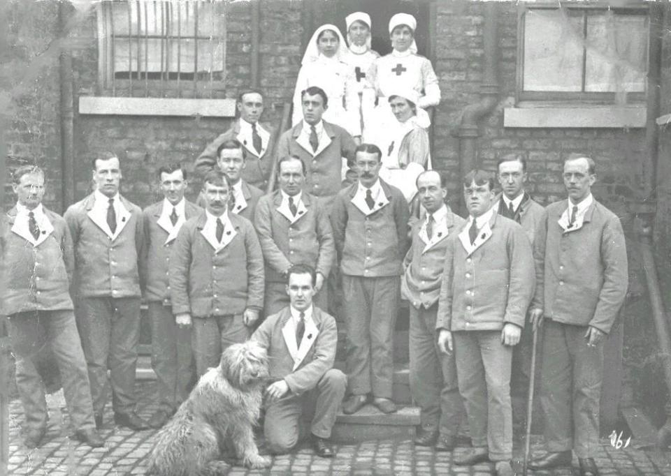 Moose Jaw Military Hospital.  George Ridgeway is first on the right in the front row.